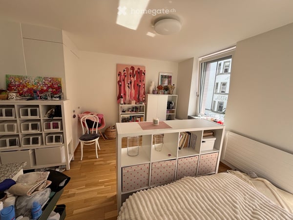 Bright Studio with Balcony located in Seefeld, Zürich 3