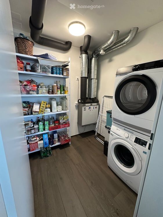 Moderne 2,5-Zimmer-Neubauwohnung mit Parkplatz und Lift - ruhig, hell und naturnah gelegen 9