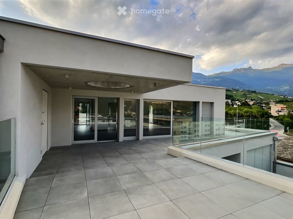Exclusive penthouse apartment with 2.5 rooms - Sierre 1