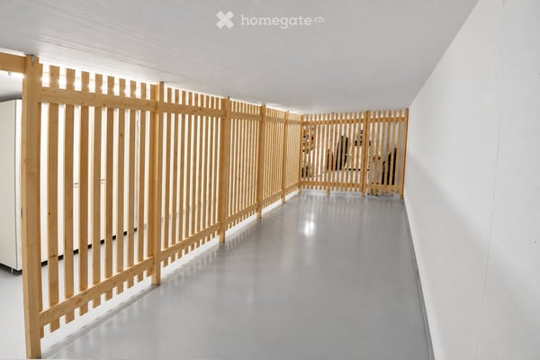 Frisch renovierte 3 ½-Zimmerwohnung mit sonnigem Balkon 10