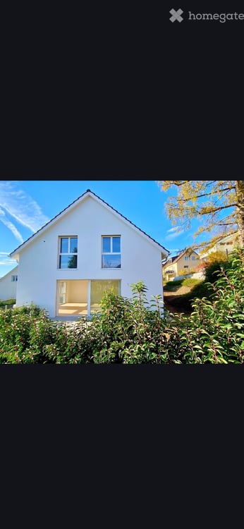 Modernes Wohnglück: Freistehendes 6.5-Zi-Einfamilienhaus mit Traumgarten & Pergola 4