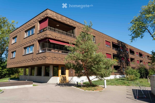 Schöne und grosszügige 4.5 Zimmer Wohnung mit viel Wohnkomfort