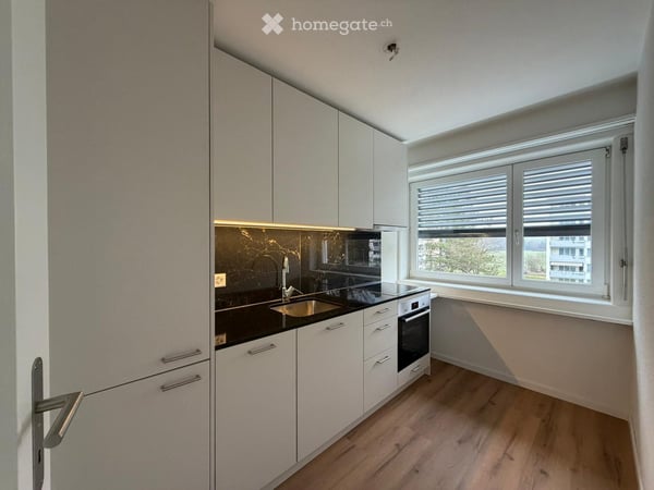 Frisch sanierte Wohnung mit Balkon & Naturblick im Herzen von Effretikon 3