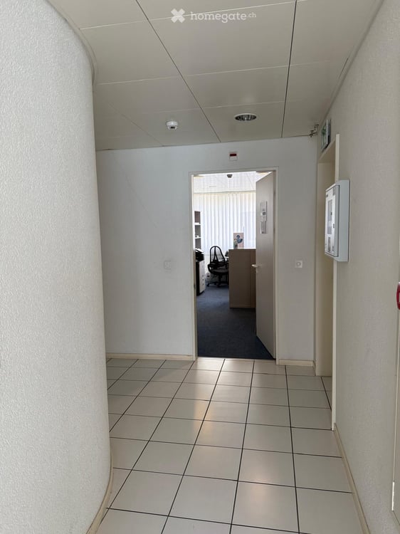 À louer – Bureau rénové au cœur de Lausanne 7
