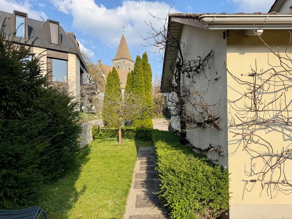 Charmanter Hausteil mit Garten und Abendsonne in Kilchberg 24