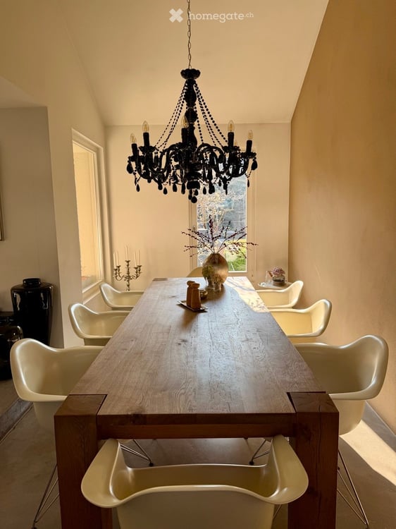 Charmanter Hausteil mit Garten und Abendsonne in Kilchberg 2
