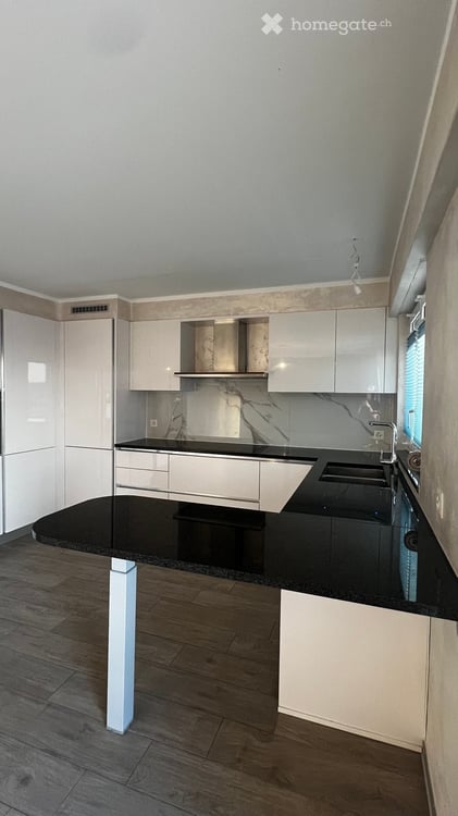 Renovierte 3.5-Zimmer-Wohnung mit 12 m² Abendsonnen-Balkon – Kindergarten & Schule vis-à-vis 2