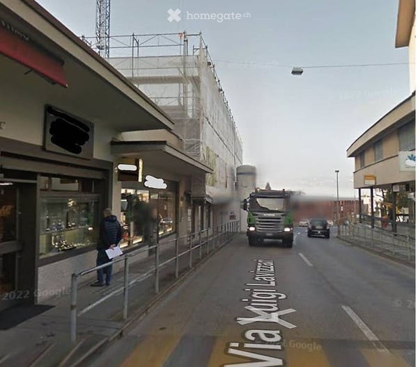 AFFITTASI NEGOZIO CON GRANDI VETRINE E MAGAZZINO IN CENTRO A MENDRISIO 2