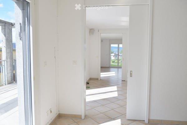 Sehr grosse, helle 4.5-Zimmer Attika-Maisonette-Wohnung in Meilen am rechten Zürichseeufer 8