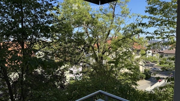 Charmante 2,5 Zimmer Wohnung mit Aussicht auf St. Gallen 12