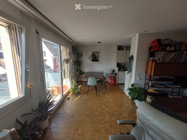 Zwischenmiete 3 Monate + Möbliert + Stellplatz im Langstrassenquartier 9