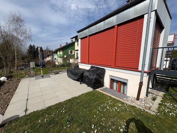 Renovierte 5.5-Zimmer-Doppelhaushälfte mit Studio, Wintergarten & Wärmepumpe 8