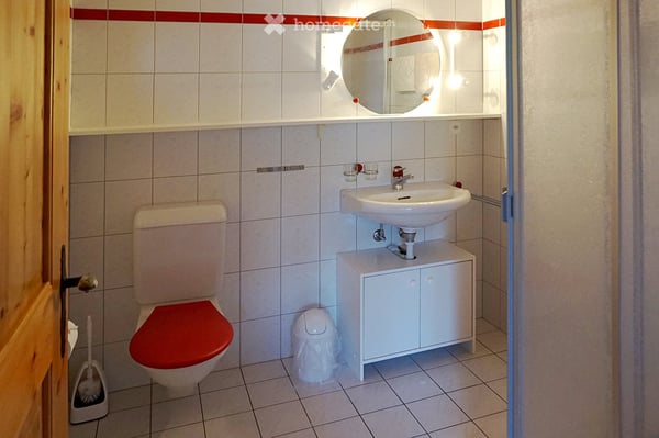 2-1/2 Zimmer Ferienwohnung in den Urner Bergen 5