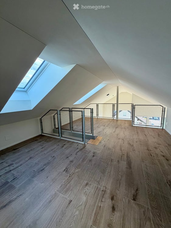Erstvermietung 4.5 Zimmer-Attika/Dachwohnung mit Galerie und gedeckter Loggia 15