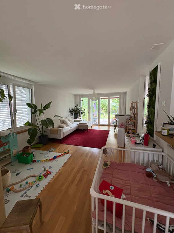 Helle 3.5-Zimmer-Wohnung mit Terrasse und Gartenzugang in Oberwinterthur – sofort verfügbar! 1