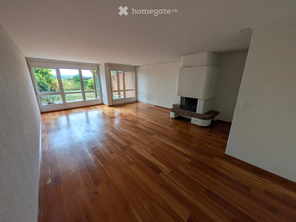 Grosszügiges Reihen-Einfamilienhaus in Zumikon – familienfreundlich & nahe ICS 3