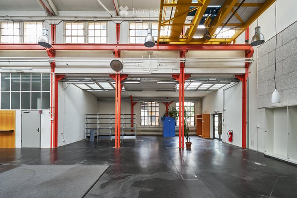 Ehemalige Industriehalle auf dem Gundeldinger Feld 5
