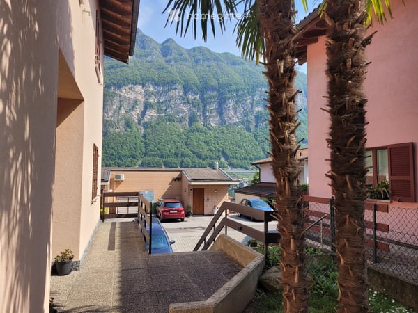 Bella casa unifamiliare con giardino e fantastica vista lago - Riva San Vitale TI 4