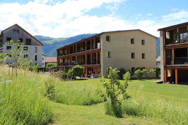 Naturnah und Neuwertig - Grosszügige 5.5 Zimmer Wohnung mit Weitblick