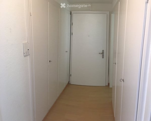 3.5 Zimmer Wohnung, im obersten Stock mit schöner Aussicht 12