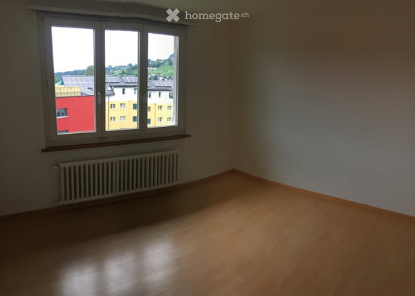 3.5 Zimmer Wohnung, im obersten Stock mit schöner Aussicht 11
