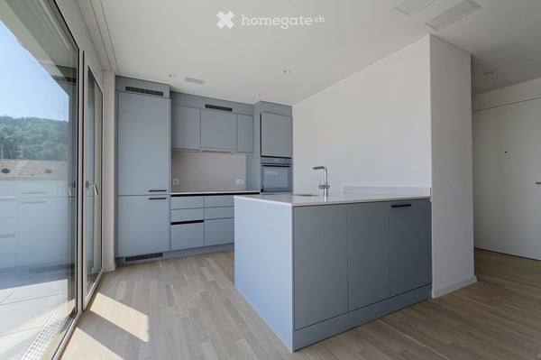 Attika mit direktem Liftzugang – 3.5 Zimmer über den Dächern von Zürich-Nord
