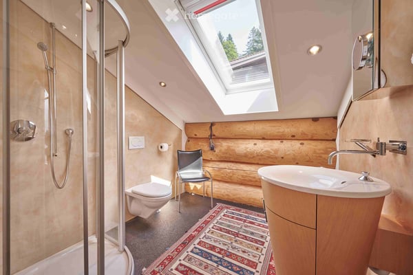 Stunning 7.5-Room Alpine Chalet with Panoramic Mountain Views in Wengen 15