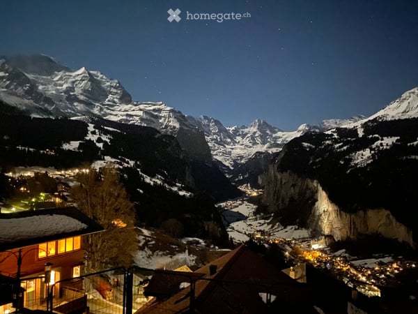 Stunning 7.5-Room Alpine Chalet with Panoramic Mountain Views in Wengen 8