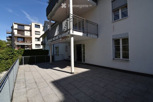 Sonnige 4.5 Zimmer-Wohnung mit grosser Terrasse an ruhiger und kinderfreundlichen Lage in Wiedikon 12