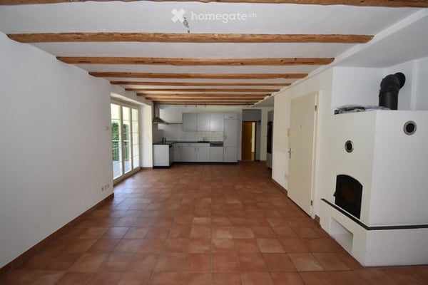 Sonnige 4.5 Zimmer-Wohnung mit grosser Terrasse an ruhiger und kinderfreundlichen Lage in Wiedikon 2