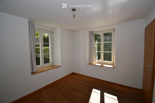 Sonnige 4.5 Zimmer-Wohnung mit grosser Terrasse an ruhiger und kinderfreundlichen Lage in Wiedikon 5