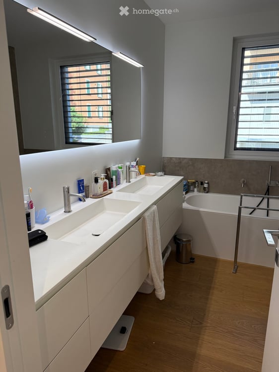 Ampio appartamento con grande terrazza e vista lago a Ruvigliana 9