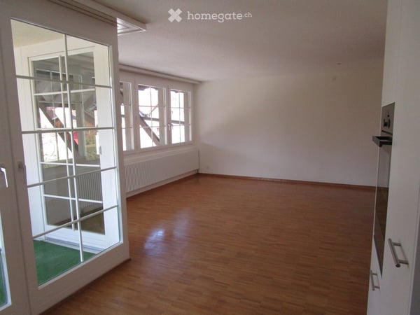 3,5 Zimmer-Wohnung an ruhiger, zentraler Wohnlage im alten Dorfkern von Hettlingen 3