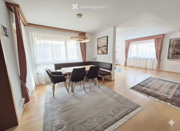 Ruhige 5,5-Zimmer-Wohnung an Toplage im Zentrum von Brig 3