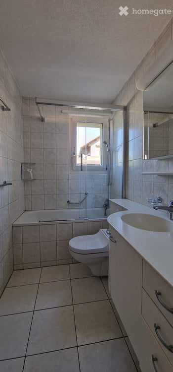 Renovierte 4-Zimmer-Wohnung mit Kamin in Bremgarten bei Bern 11