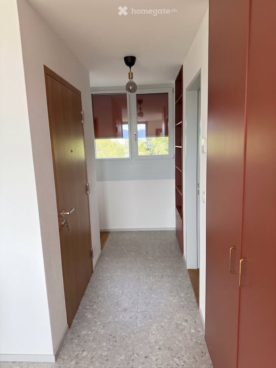 2.5 rooms with lake & Uetliberg views in Witikon Kreis 7 15