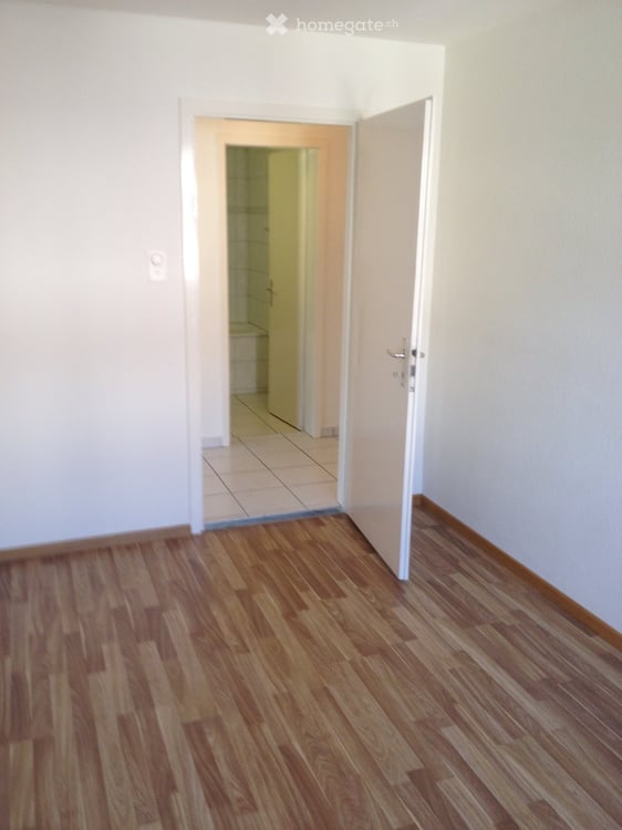 Schöne 3,5 Zimmer-Wohnung in Siebnen/Wangen SZ 9