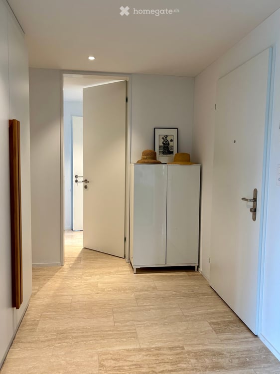 4.5-Zimmer-Wohnung mit Aussicht, an schöner Lage über dem Zürichsee 14