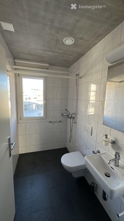Grosszügige und helle 4.5-Zimmer-Wohnung im Minergie-Standard im Zentrum von Lachen zu vermieten 12