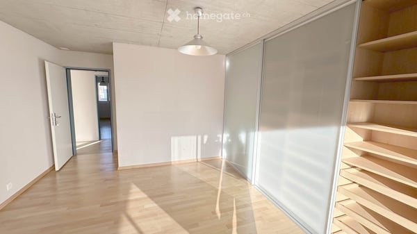 Grosszügige und helle 4.5-Zimmer-Wohnung im Minergie-Standard im Zentrum von Lachen zu vermieten 6