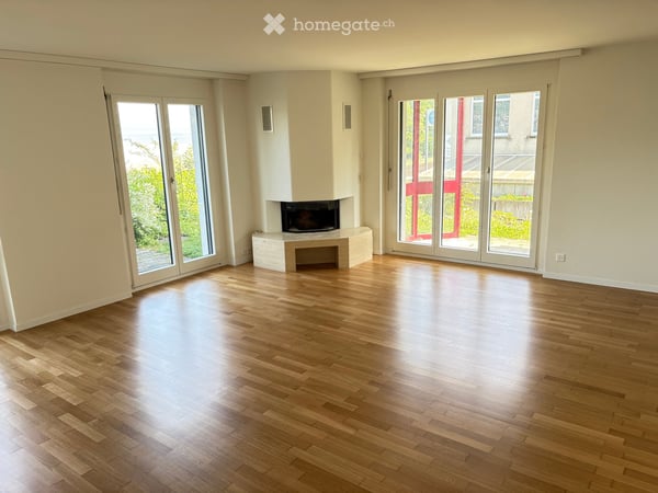 Wohnen mit Blick auf den Zürichsee - schöne 4,5-Zimmer-Wohnung in Au-Wädenswil 2
