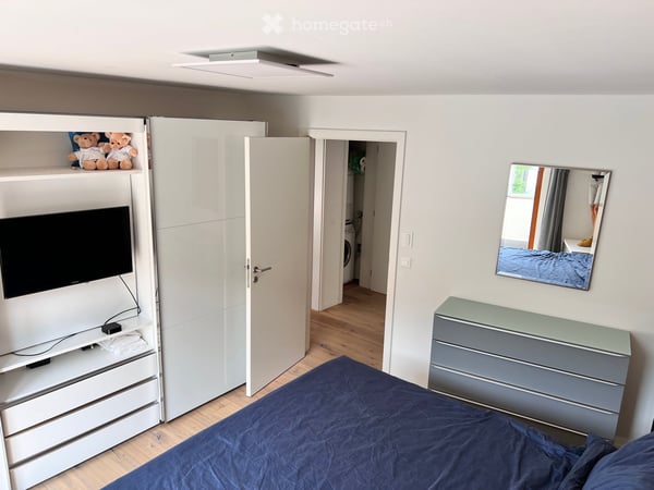 Traumhafte 4.5-Zimmer-Dachwohnung mit Bergblick in Quarten 9