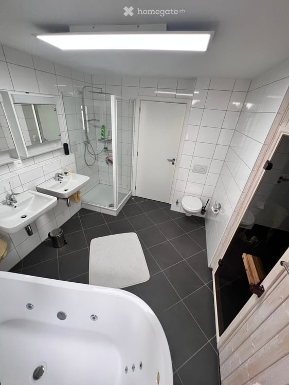 Traumhafte 4.5-Zimmer-Dachwohnung mit Bergblick in Quarten 12