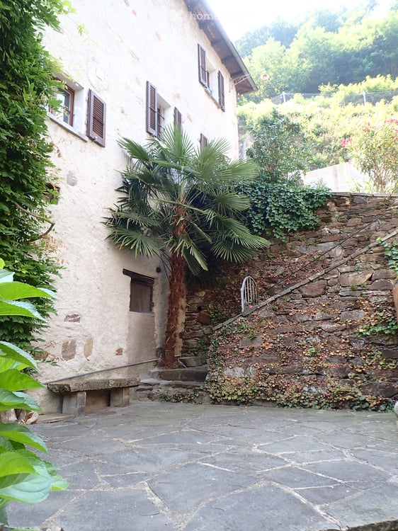 6 Zimmer Haus einseitig angebaut 2