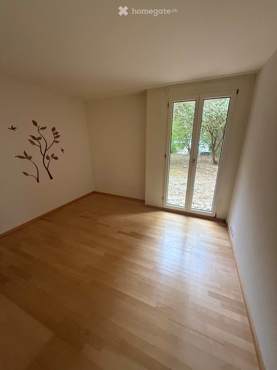 Grosszügige EG Wohnung am Steinbühlweg 21 in 4123 Allschwil inkl. Einstellhallenplatz 5