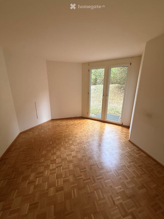 Grosszügige EG Wohnung am Steinbühlweg 21 in 4123 Allschwil inkl. Einstellhallenplatz 7