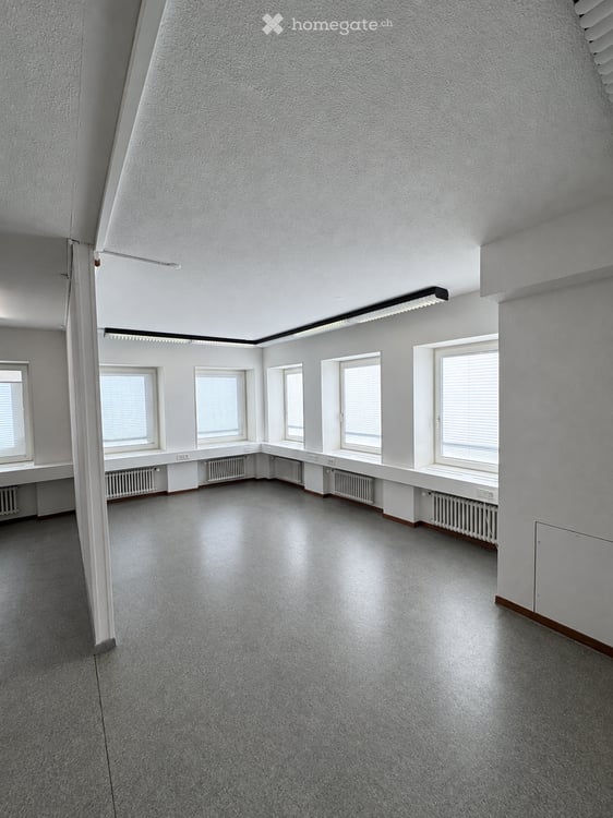 Heller Büroraum / Atelier 51 m² in der Altstadt von Winterthur 2