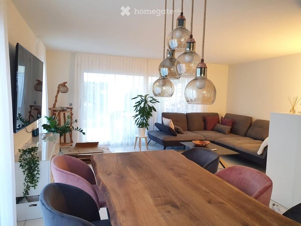 Charmantes 5.5-Zimmer-Doppeleinfamilienhaus in Bättwil – Ideal für Familien 7