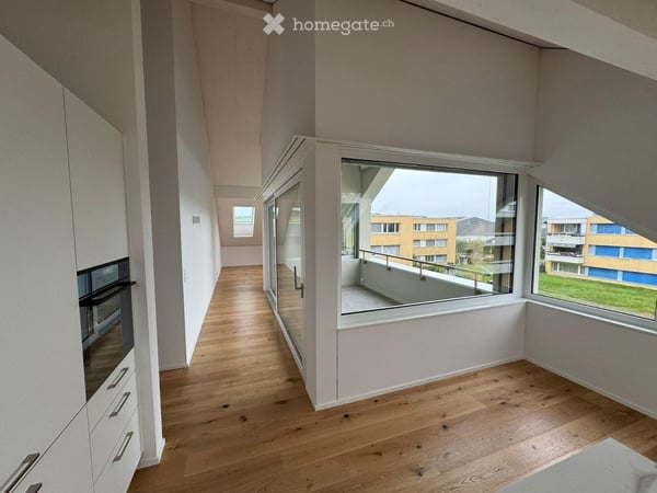 Helle 3.5Zi-Dachwohnung (Preis inkl. PP 1. UG) 10