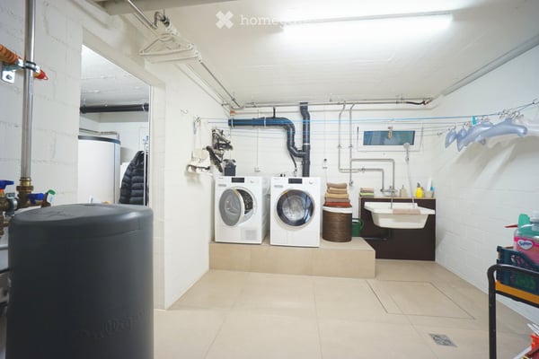 Viel Privatspähre & liebevollem Garten: Komplett saniertes 5.5 (6.5)-Zimmer-DEFH. 23